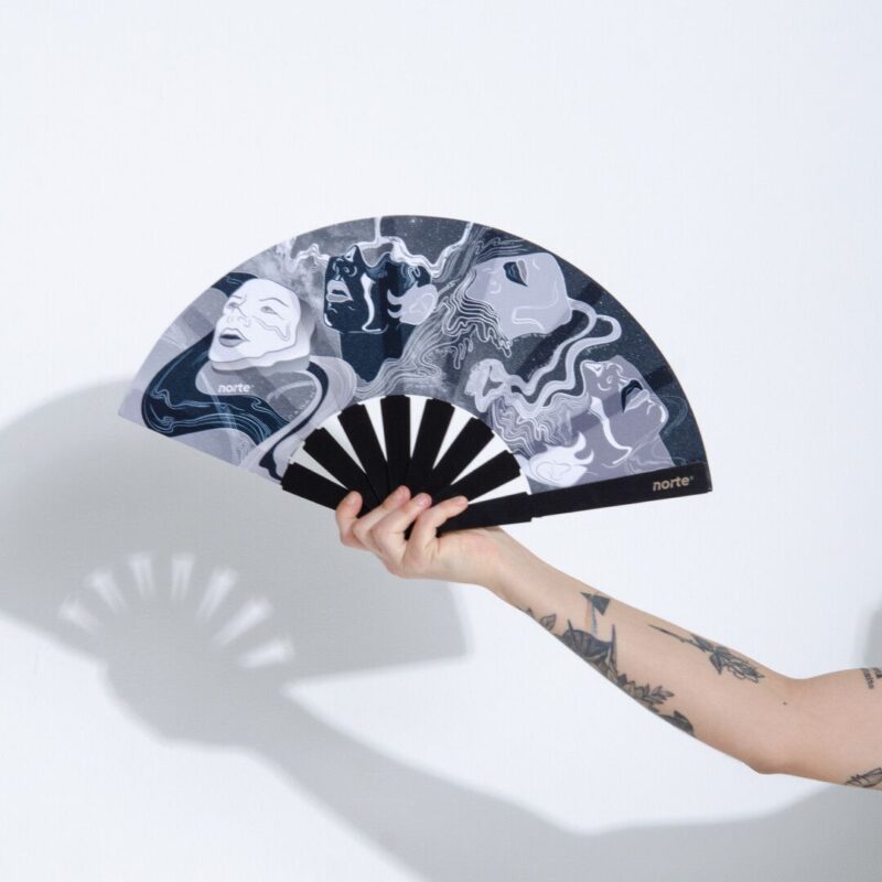 171106161895d1e3e6a6090fcbc751b63929f89d80.jpg Abanico Máscara Silver Standard